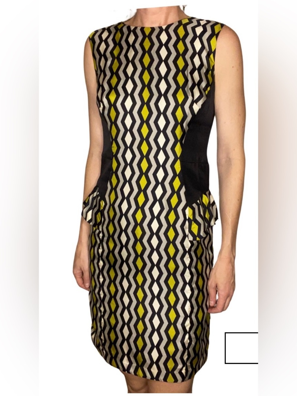 Milly Silk Sleeveless Geometric Shift Dress in Yellow and Black